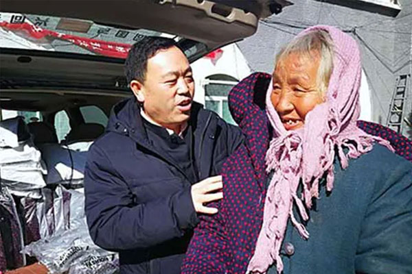 不朽情缘“敬老日”为老人送温暖 不朽情缘“敬老日”为老人送温暖