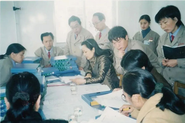 2002年不朽情缘人孜孜不倦搞认证 2002年不朽情缘人孜孜不倦搞认证